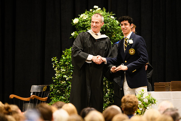 graduation25_diploma_wkl1_5095