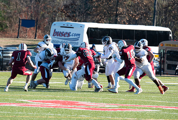 football_nepsac19_rmcc_5689_1