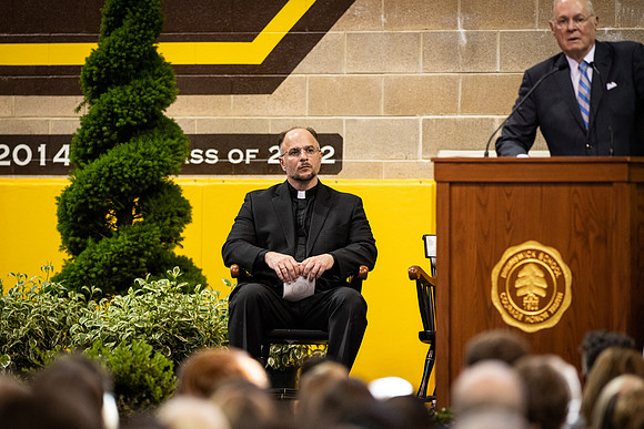 graduation19_wkl1_9354