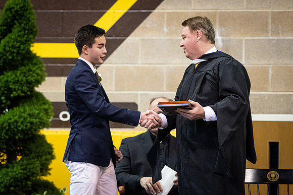 graduation19_wkl1_9395