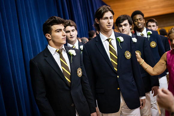 graduation19_wkl1_9008