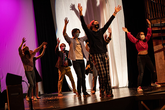 godspell_us_castdidi2_gh_0213
