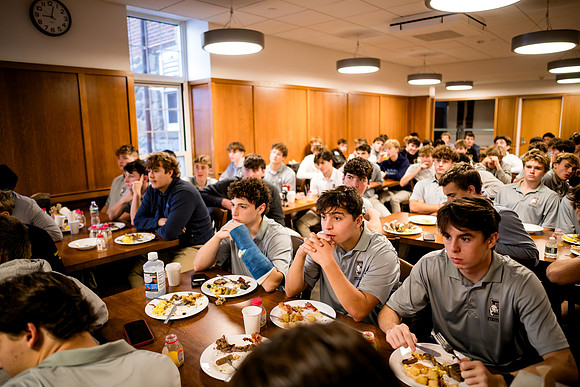 hc24_fballbfast_ah_0100