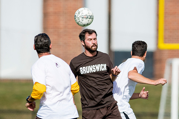 hc17_alumni_soccer_dburns_0464