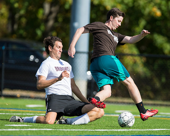 hc17_alumni_soccer_dburns_0518