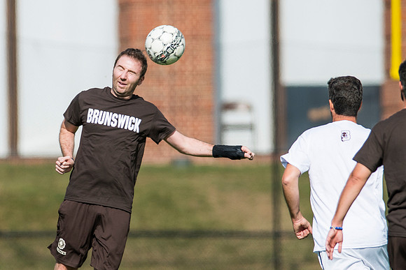 hc17_alumni_soccer_dburns_0467