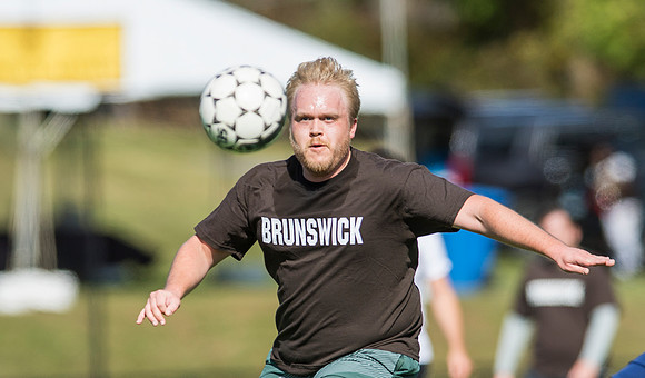 hc17_alumni_soccer_dburns_0688