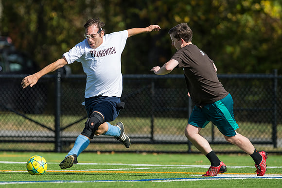 hc17_alumni_soccer_dburns_0534