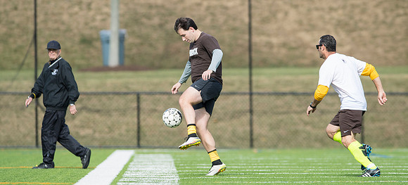 hc17_alumni_soccer_dburns_0392