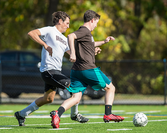 hc17_alumni_soccer_dburns_0511