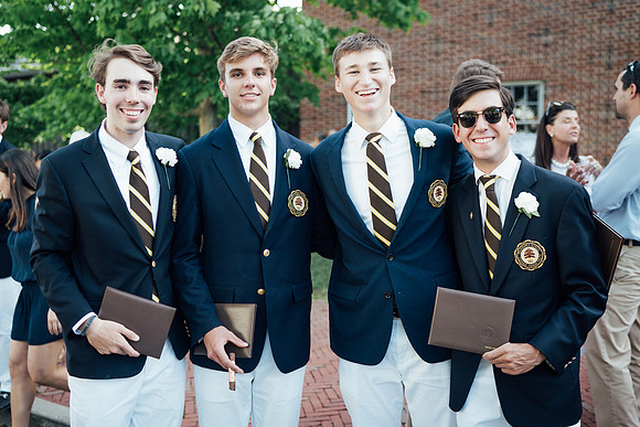 graduation18_jk_9373