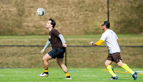 hc17_alumni_soccer_dburns_0389
