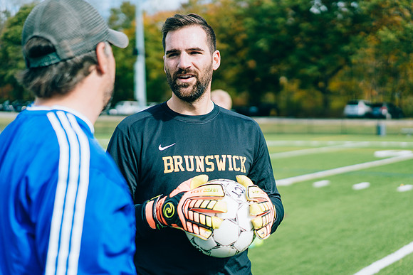 hc17_alumnisoccer_jk_6206