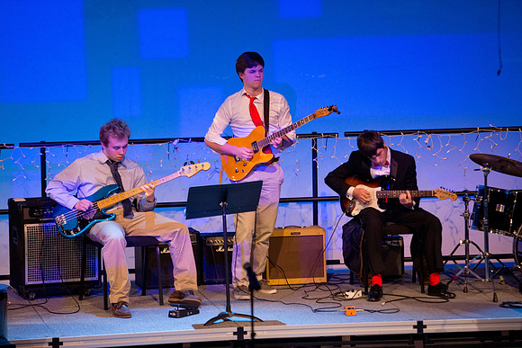holidayconcert_us_mkras_0057