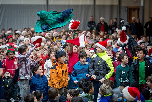 holiday_allschool16_jfess_7000