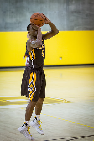 basketball_2016-11-30_jfess_9754