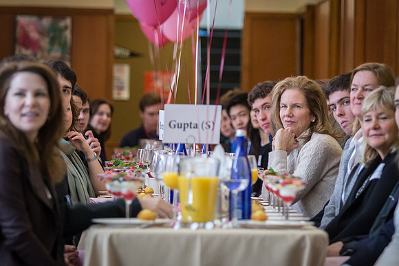 seniormom_vdaybfast_jfess_1643