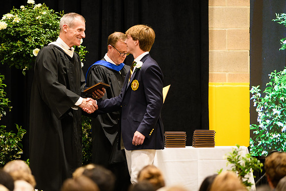 graduation25_diploma_wkl1_4986