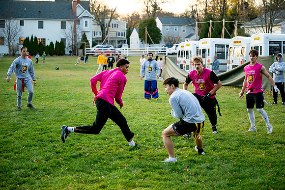 turkeybowl24_us_ah_0310