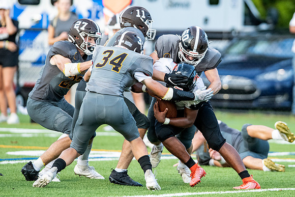 football_2021-09-25_dburns2_3686