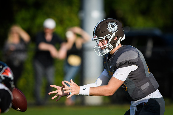 football_2021-09-25_wkl2_0422