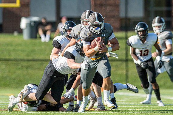 football_2021-09-25_dburns2_3423