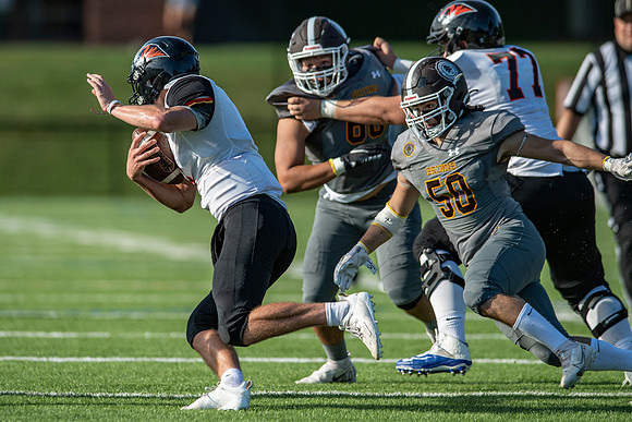football_2021-09-25_dburns2_3492