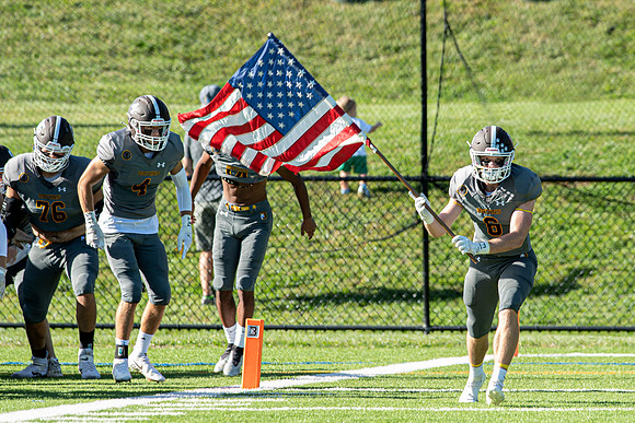 football_2021-09-25_dburns2_3355