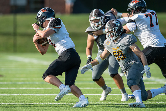 football_2021-09-25_dburns2_3493