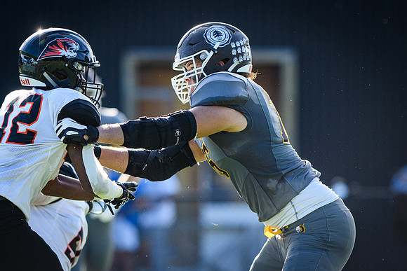 football_2021-09-25_wkl1_9640