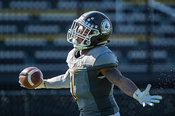 football_2021-09-25_dburns1_4911