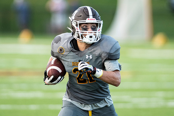 football_2021-09-25_dburns2_3648