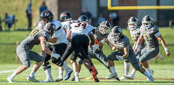 football_2021-09-25_dburns2_3413