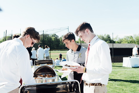 seniorfaculty_cookout18_jk_3162