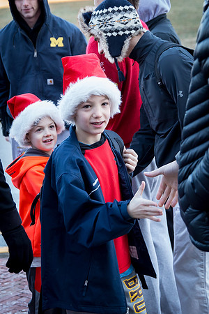 holiday_handshake16_jfess__4691
