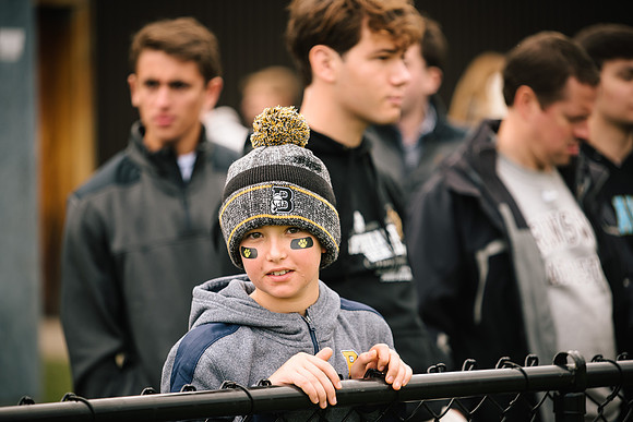 hc18_football_ah_0129