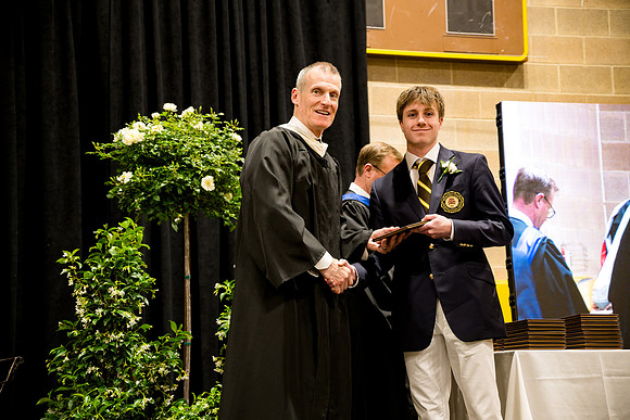 graduation25_diploma_ah_0743