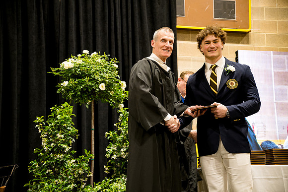 graduation25_diploma_ah_0672