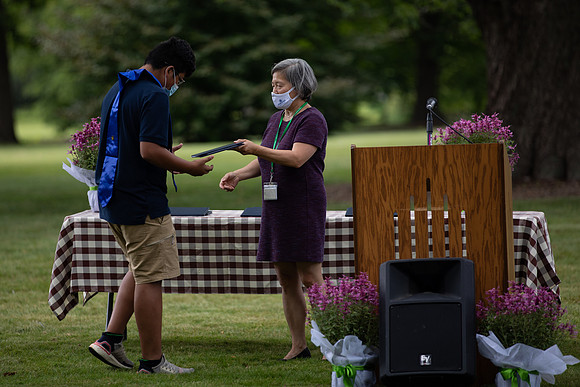 horizons_graduation21_gh_0033