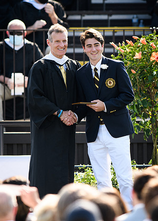 graduation21_diploma_wkl_5138