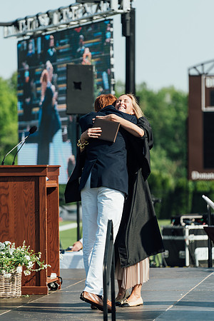graduation21_diploma_jk_8777