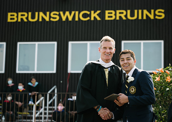 graduation21_diploma_ah_0203