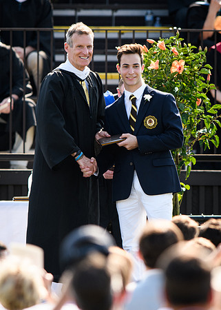 graduation21_diploma_wkl_5038