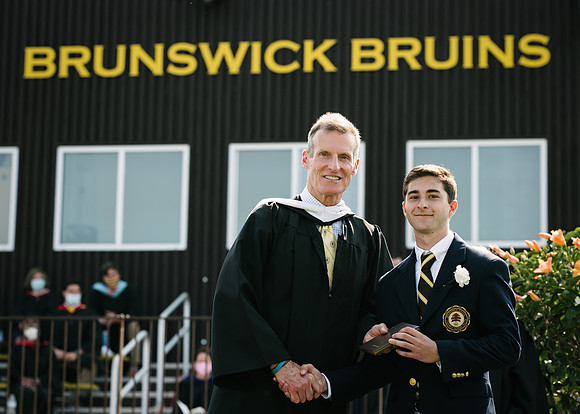 graduation21_diploma_ah_0209