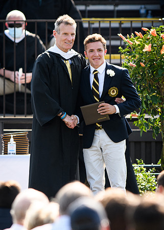 graduation21_diploma_wkl_4955