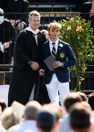 graduation21_diploma_wkl_5048