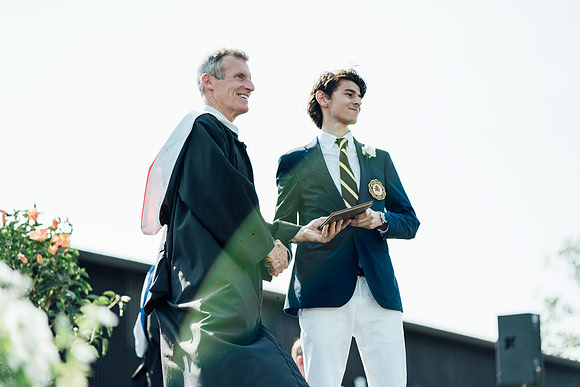 graduation21_diploma_jk_8621
