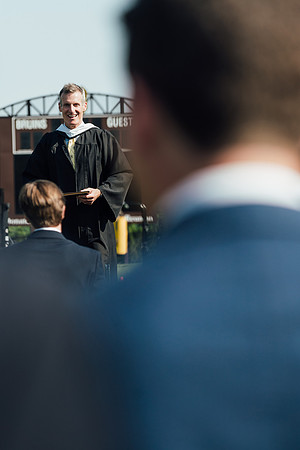 graduation21_diploma_jk_8788