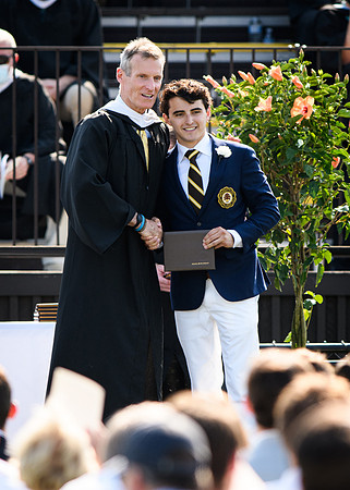 graduation21_diploma_wkl_4943