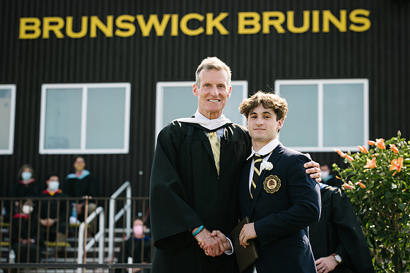 graduation21_diploma_ah_0218